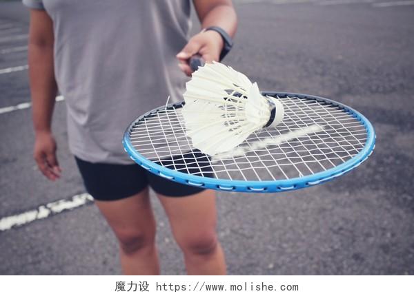 年轻的羽毛球女球员